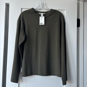 H&M long sleeve oversized  khaki green t shirt XS